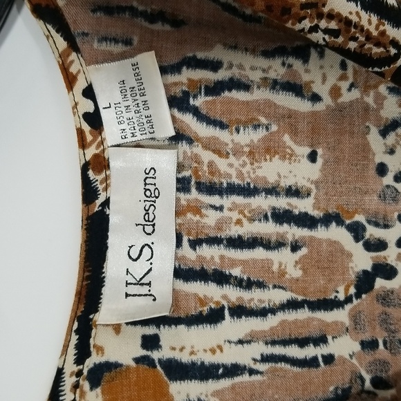 {J.K.S. designs} Tiger Print Sleeveless Duster - Picture 8 of 12